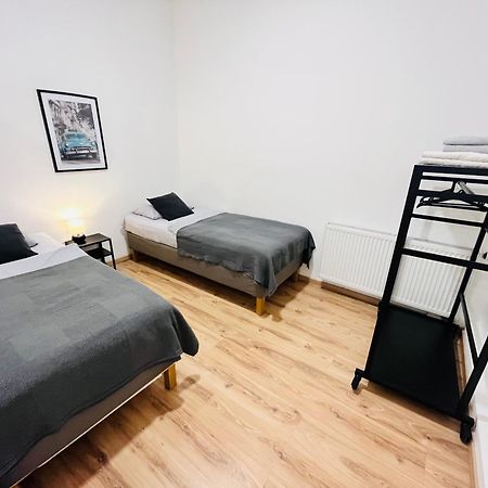 Apartment Central 10A 40Qm Wi-Fi Free Parking Calm Back House Dortmund Exteriör bild