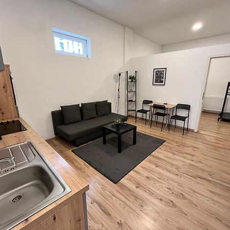 Apartment Central 10A 40Qm Wi-Fi Free Parking Calm Back House Dortmund Exteriör bild