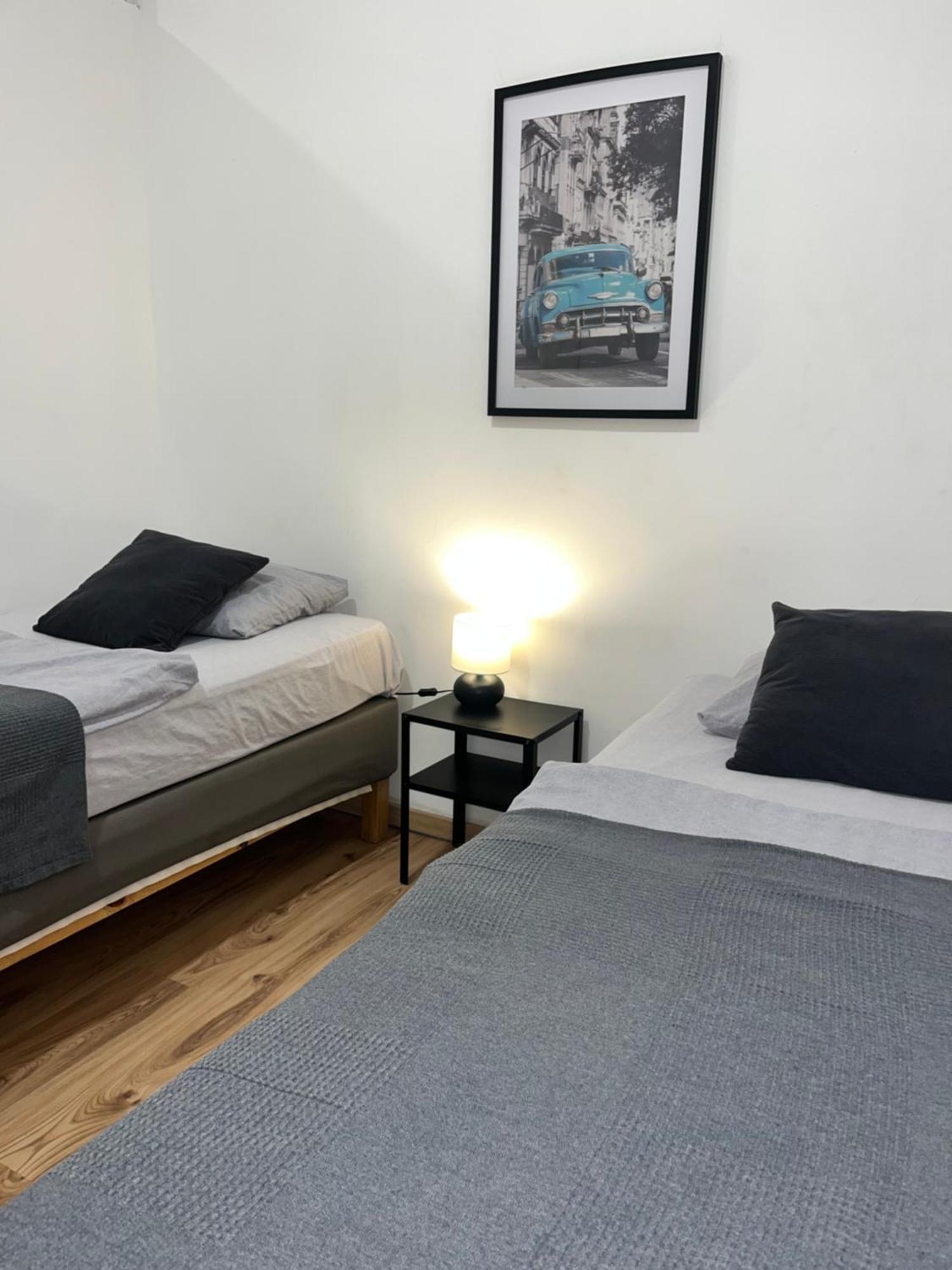 Apartment Central 10A 40Qm Wi-Fi Free Parking Calm Back House Dortmund Exteriör bild