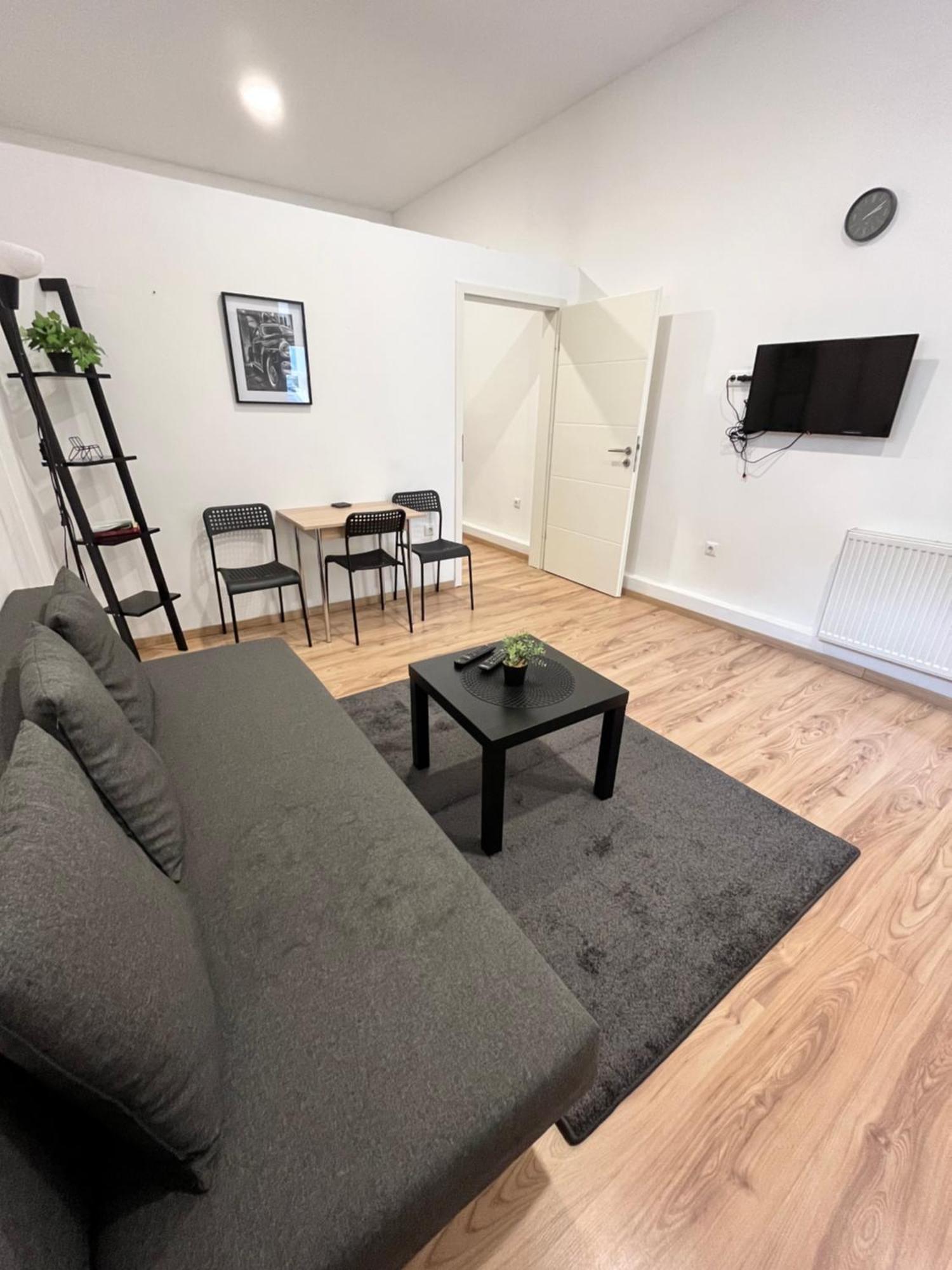 Apartment Central 10A 40Qm Wi-Fi Free Parking Calm Back House Dortmund Exteriör bild